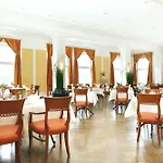 Hotel Restaurant Bellevue Au 3*