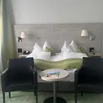 Restaurant Bellevue Au Hotell 3*