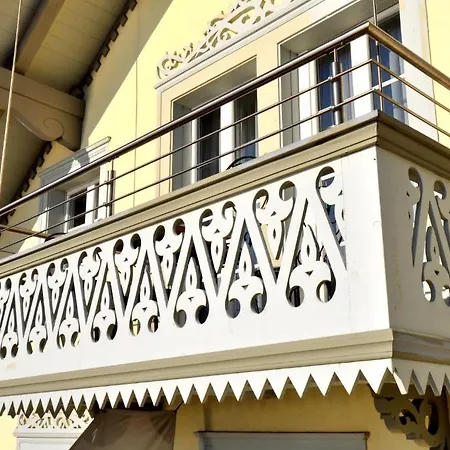 Hotel Restaurant Bellevue Au 3*