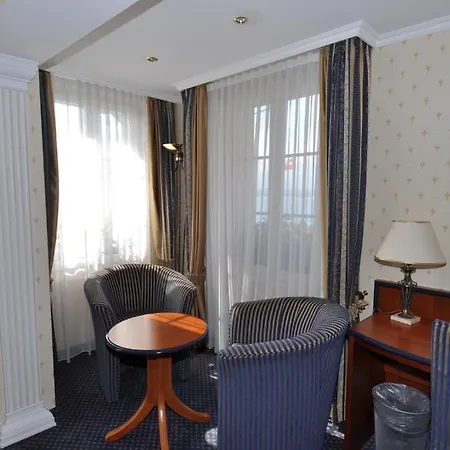 Restaurant Bellevue Au 3*