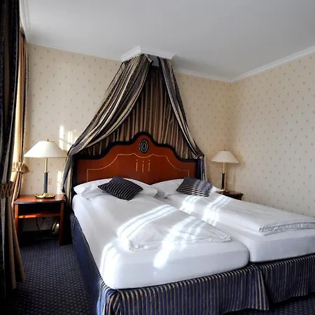 Hotell Restaurant Bellevue Au